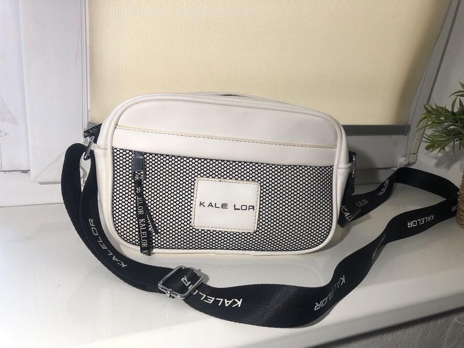 Сумочка жіноча,  білого кольору