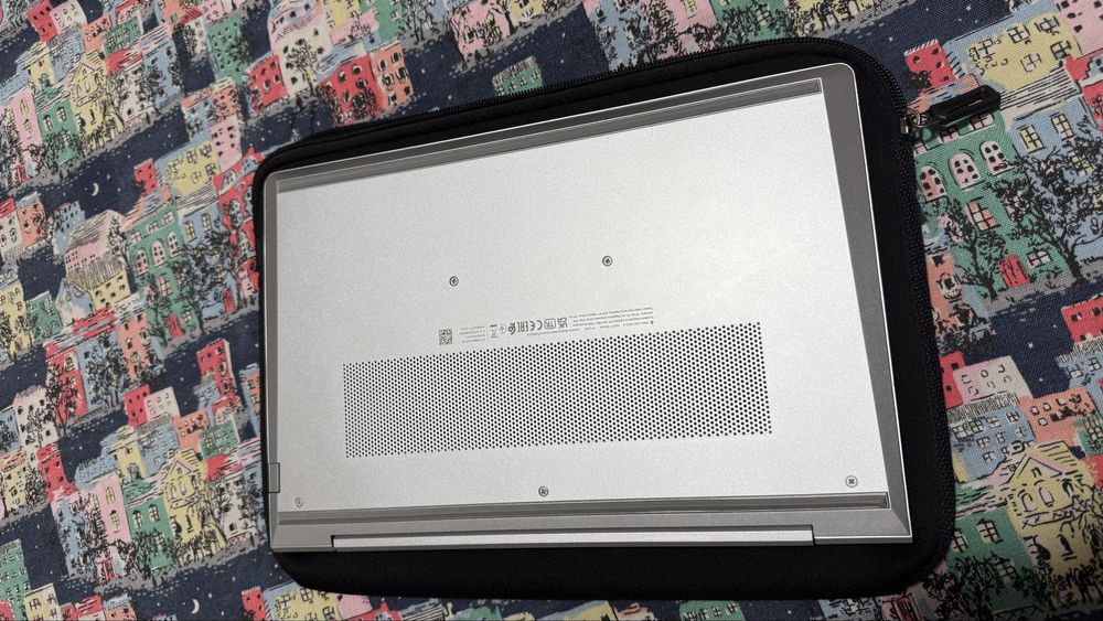 Portátil HP ProBook 440 G8 Laptop (i5-1135G7, 16GB RAM, 512GB, 14inch)