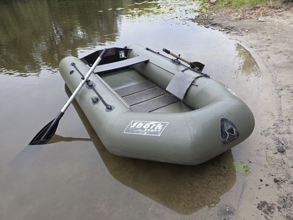 Моторная лодка 270 (човен)