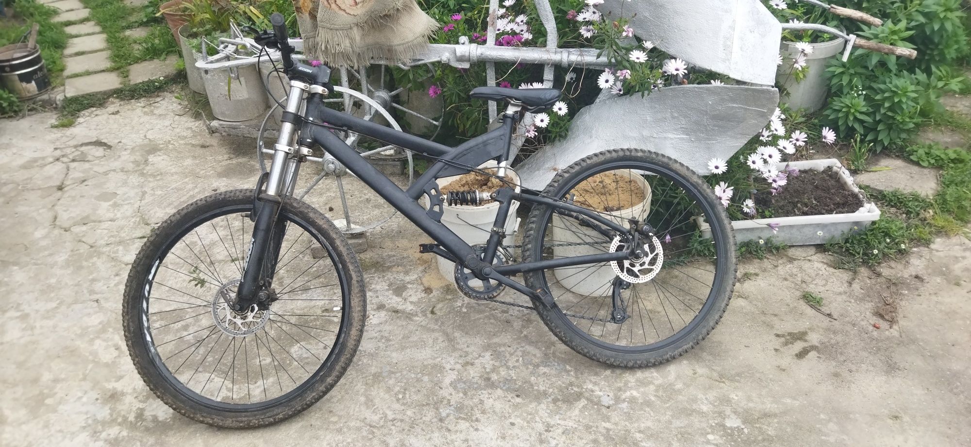 bicicleta BTT zurk r 26