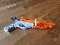 Pistolet nerf double down