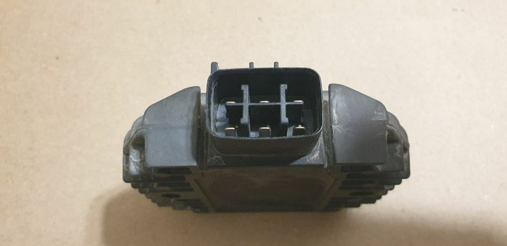 Реле регулятор напруги, Yamaha SH650D-11