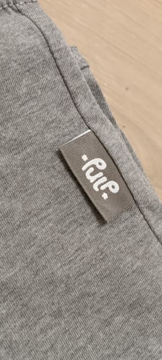 Pulp szalik do karmienia dla karmiącej zasłonka chusta polska szara