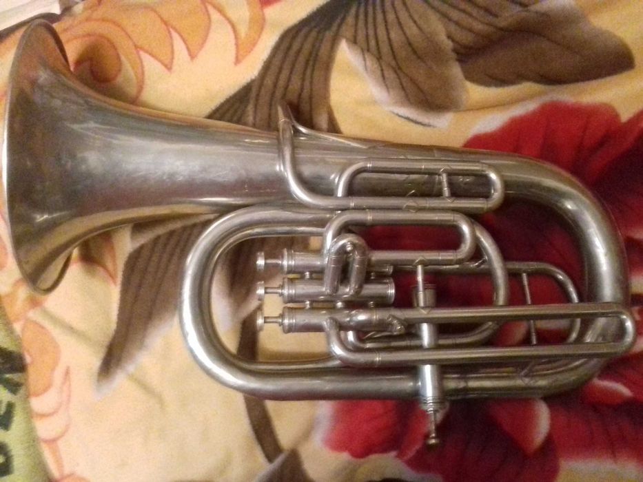 Профессиональный 4-х помповый баритон(Европа).Торг.