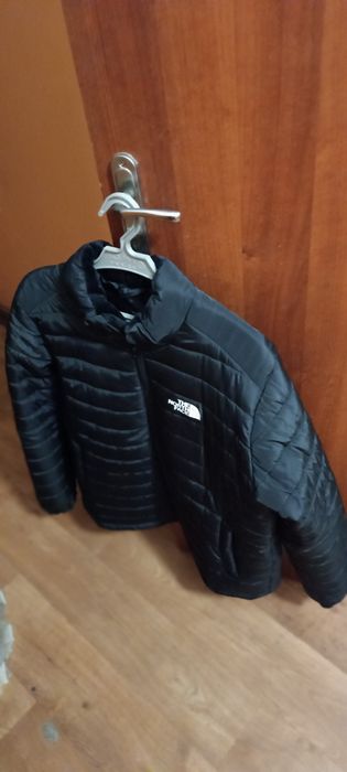 Продам новую мужскую зимнею курточку