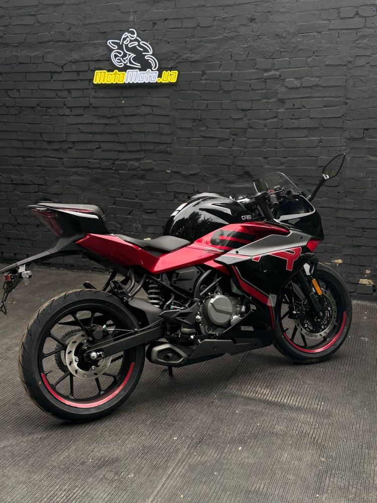 Мотоцикл CFMOTO 250SR LITE на Інжекторі