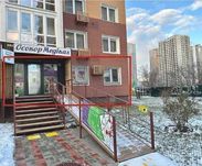 Продаж нежитлового приміщення, фасад Осокорки