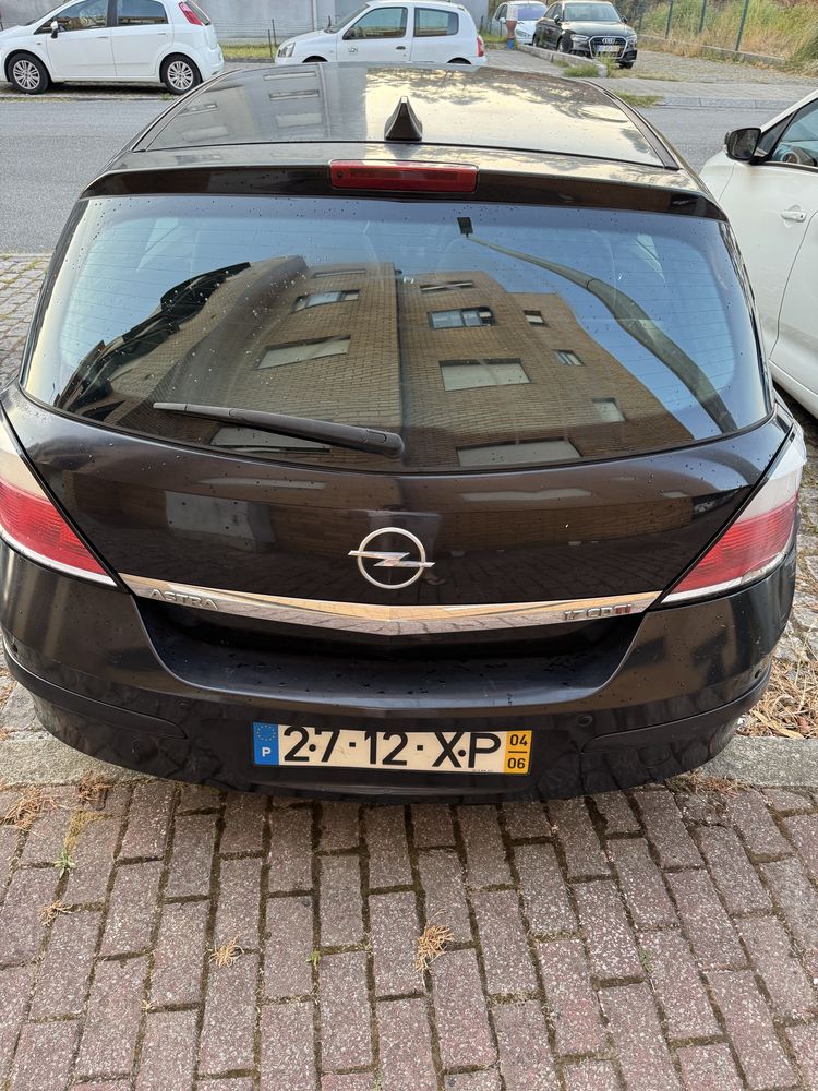 Opel Astra H 2004