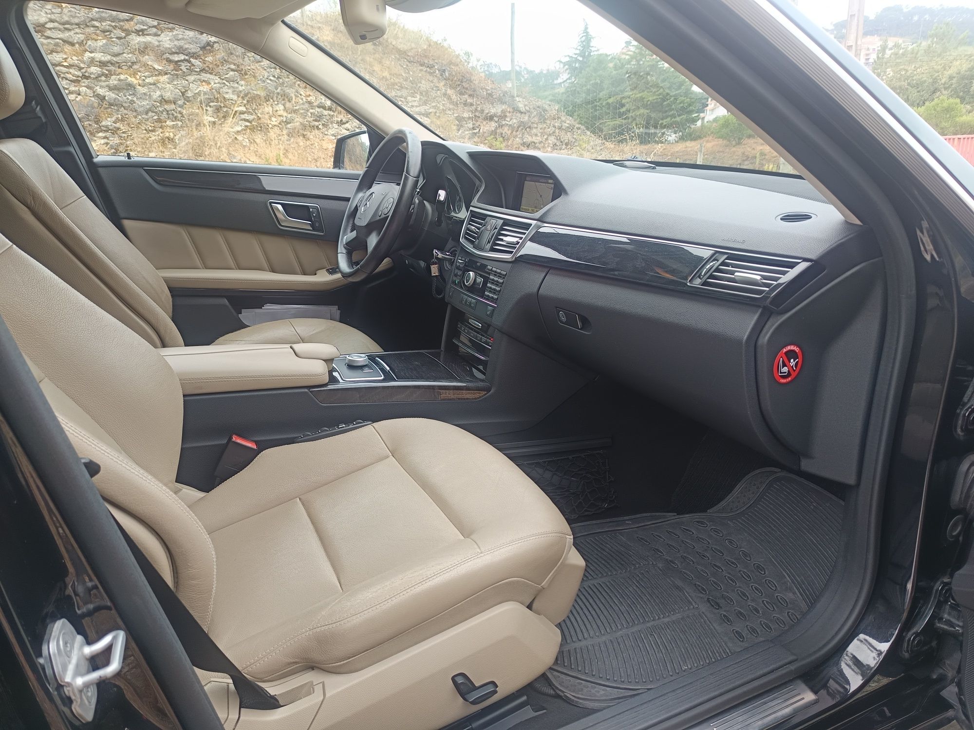 Mercedes E220 ano 2012