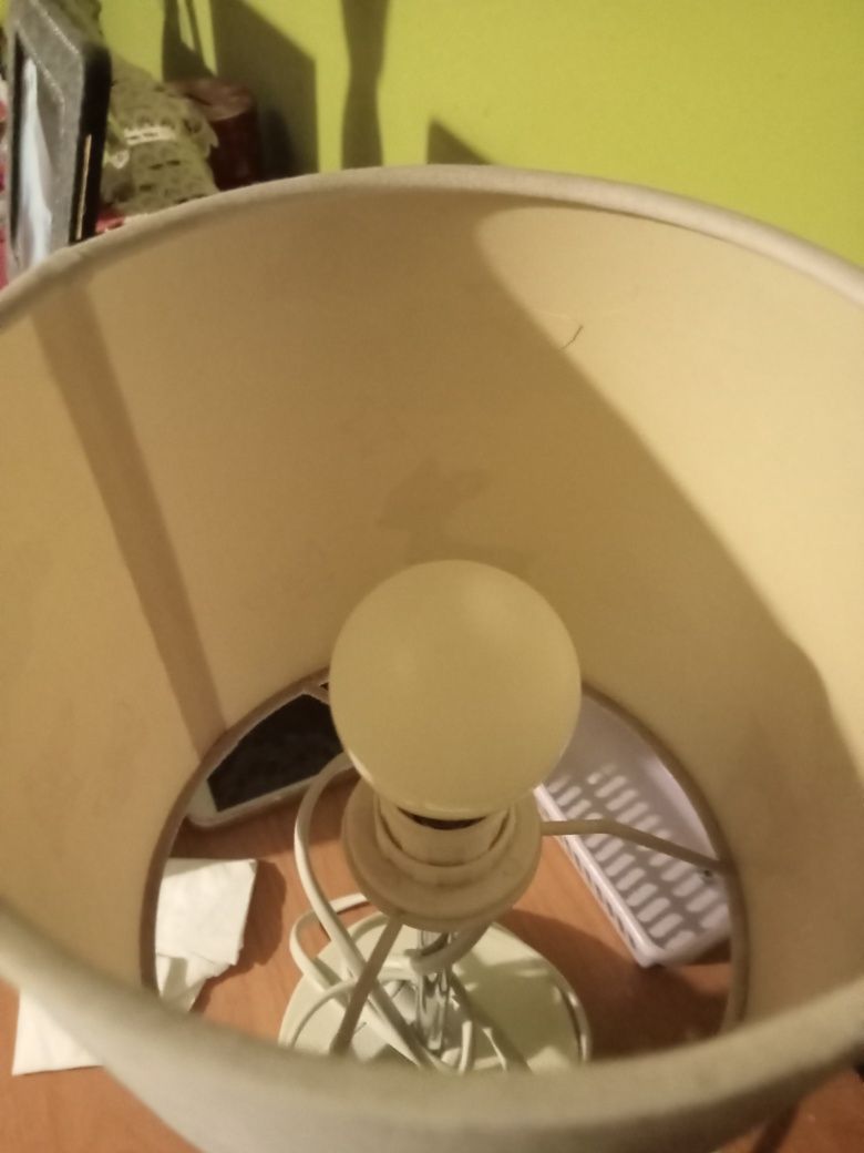 Lampa na biurko dla dzieci