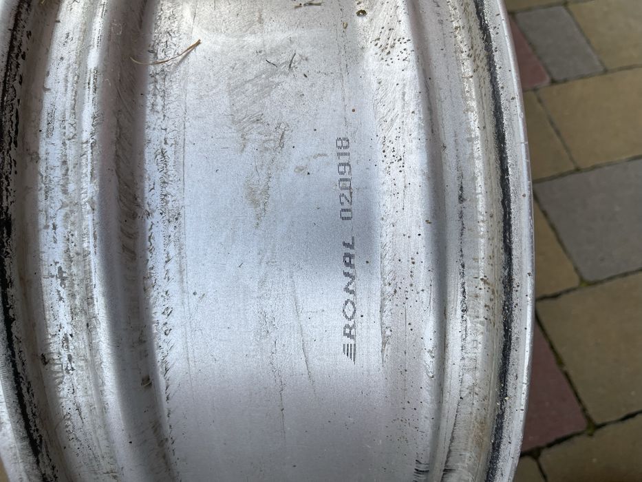 В хорошом стані. Титани