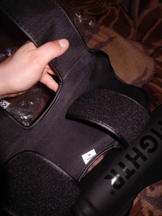 Wyprzedaż->A5702 Ochraniacze piszczeli i stóp FIGHTER BLACK rozm. M