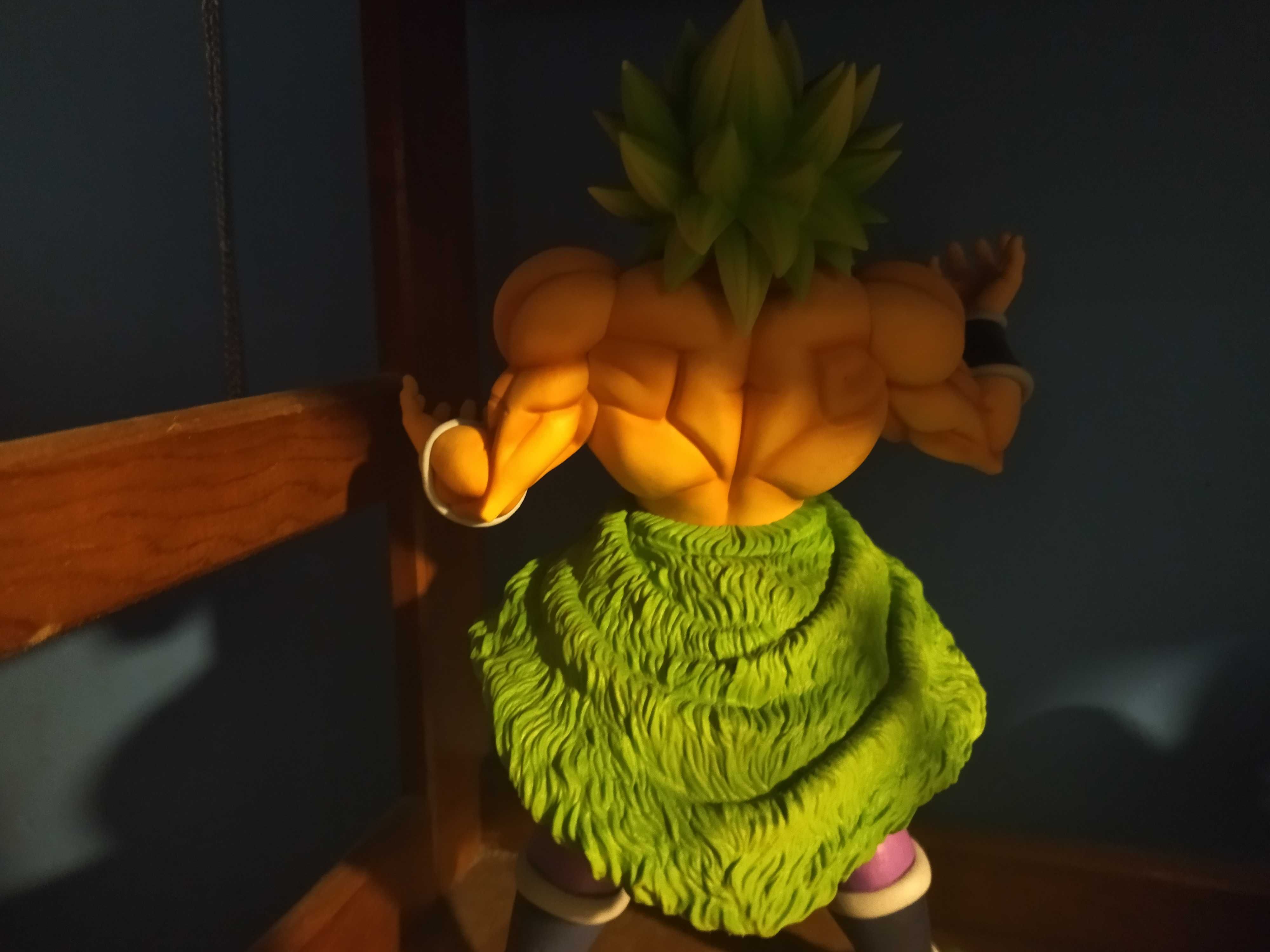 Figure action do broly