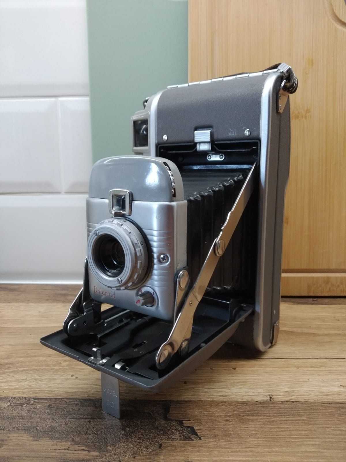 Zabytkowy aparat fotograficzny POLAND MODEL 80