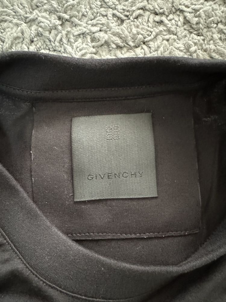 Givenchy T shirt XL