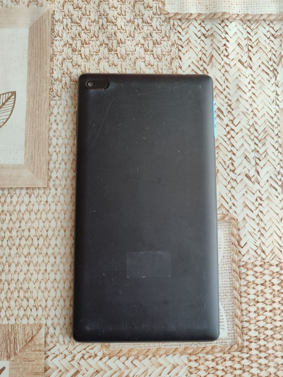 Планшет Lenovo tab 7
