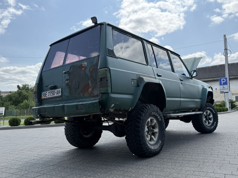 Nissan Patrol 1985