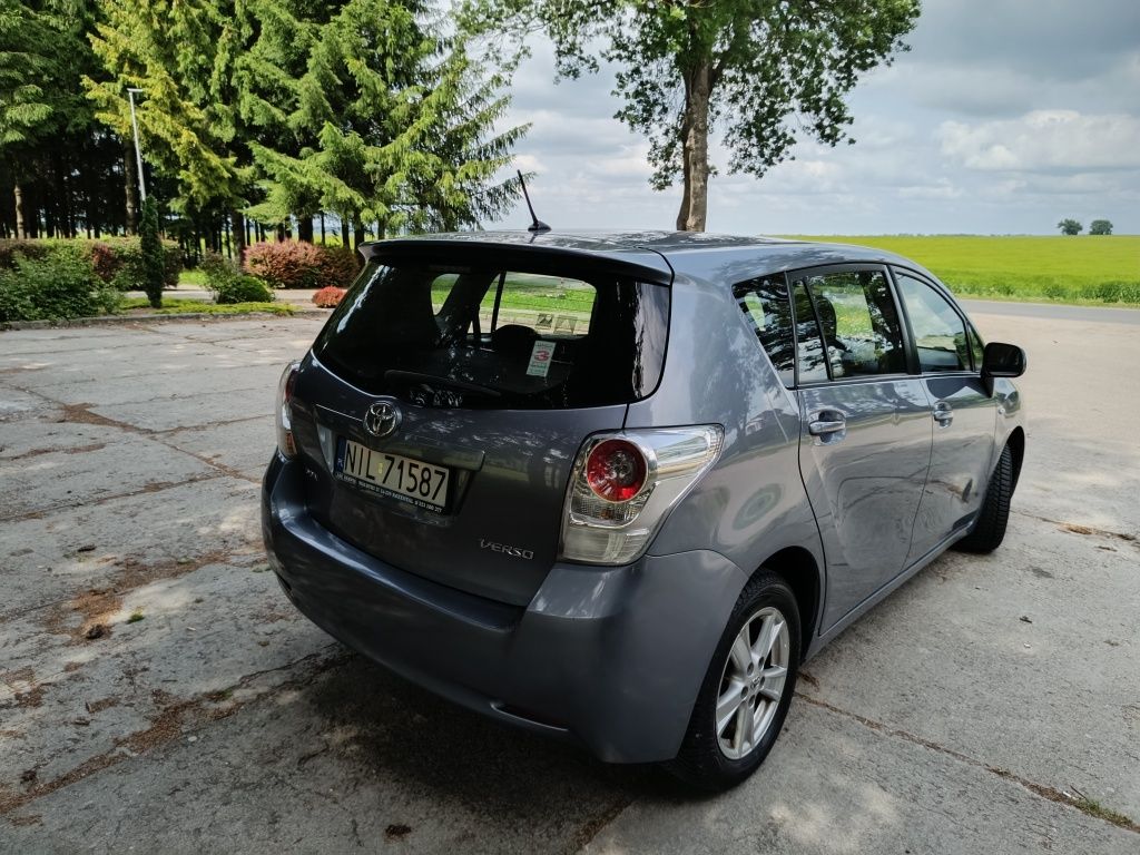 Ładna Toyota Corolla Verso 2.0D Super Stan