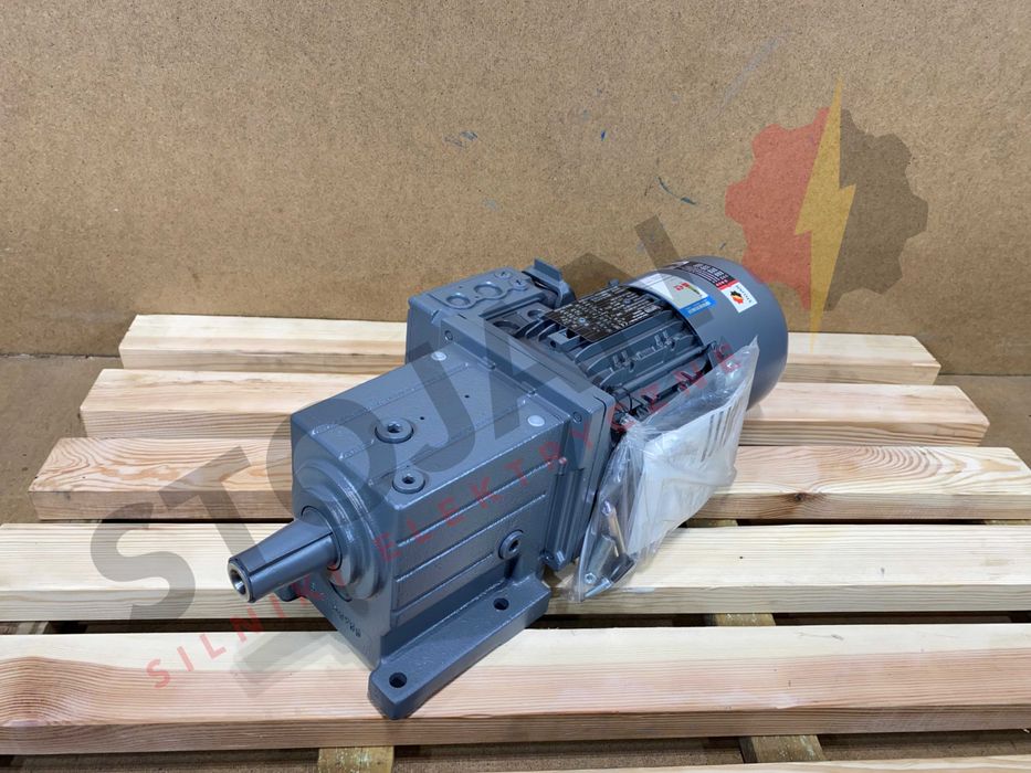motoreduktor / przekładnia 0,75kW 56,6obr. 3fazowy HAMULEC Lenze