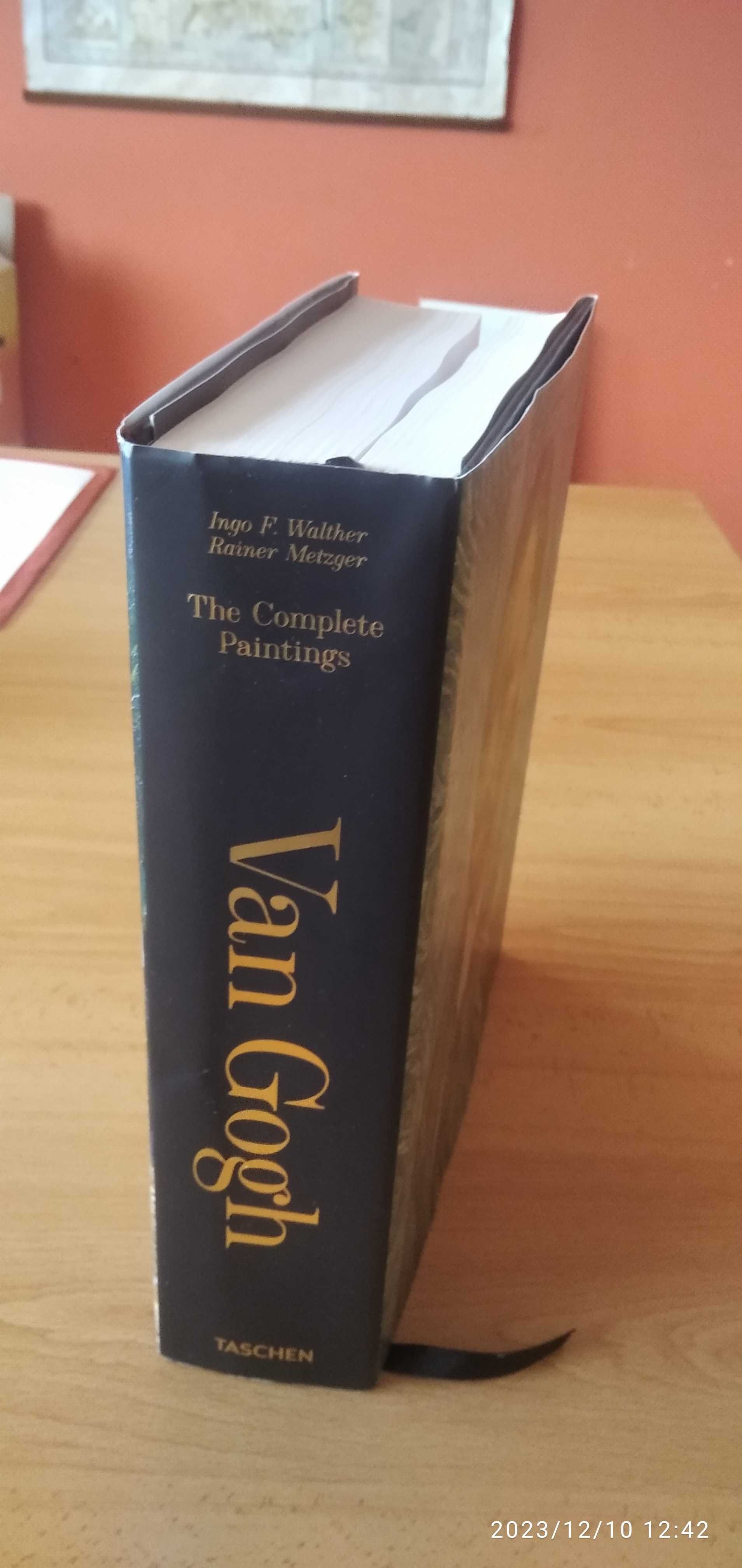 Livro  sobre  Van Gogh, em inglês. Novo