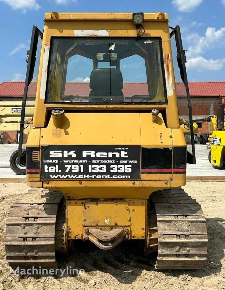 Spych Cat D5D wynajem usługi z doświadczonym operatorem.