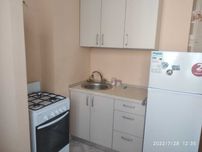 продам хорошую 2 комн Бачарова /Сахарова  новый дом