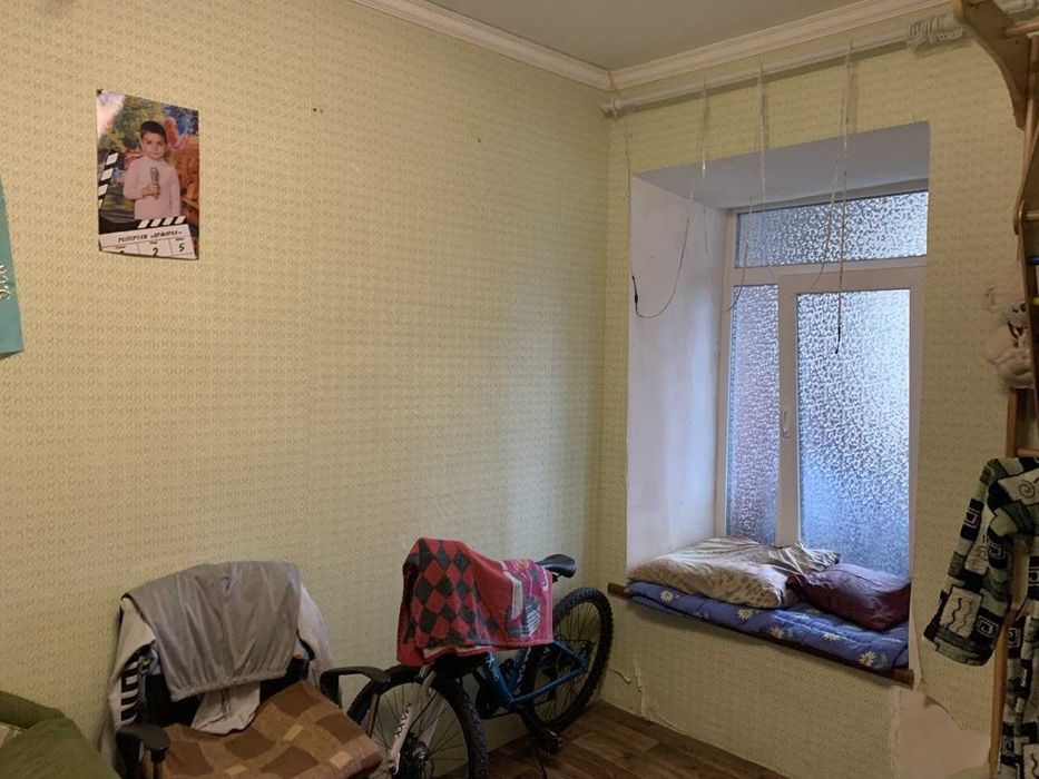 Продам 2-е комнаты в ком.кв. на ул. Нежинской угол Стиридоновской.