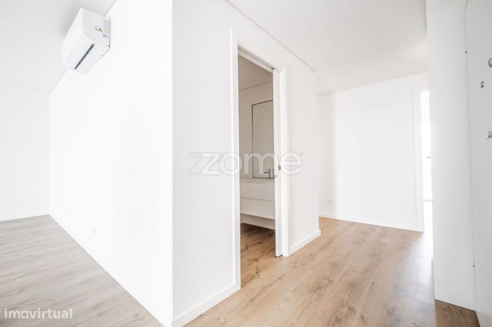 Apartamento T3 R/C Novo, Condomínio Colina do Outeiro, Seixal