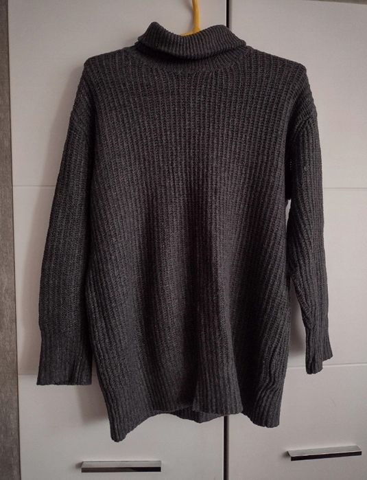 Damski sweter z golfem r.S/M