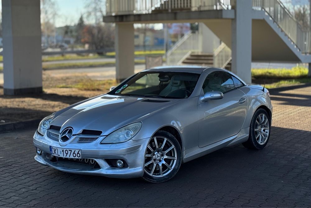 Mercedes-Benz SLK350  – AMG • 272 KM • V6 • Hardtop Cabrio