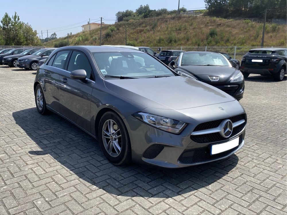 Mercedes-Benz A 180D Auto - NACIONAL - 123 mil kms