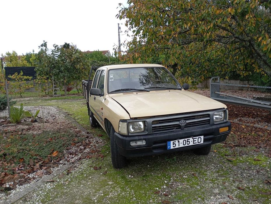 Carrinha TOYOTA em bom estado