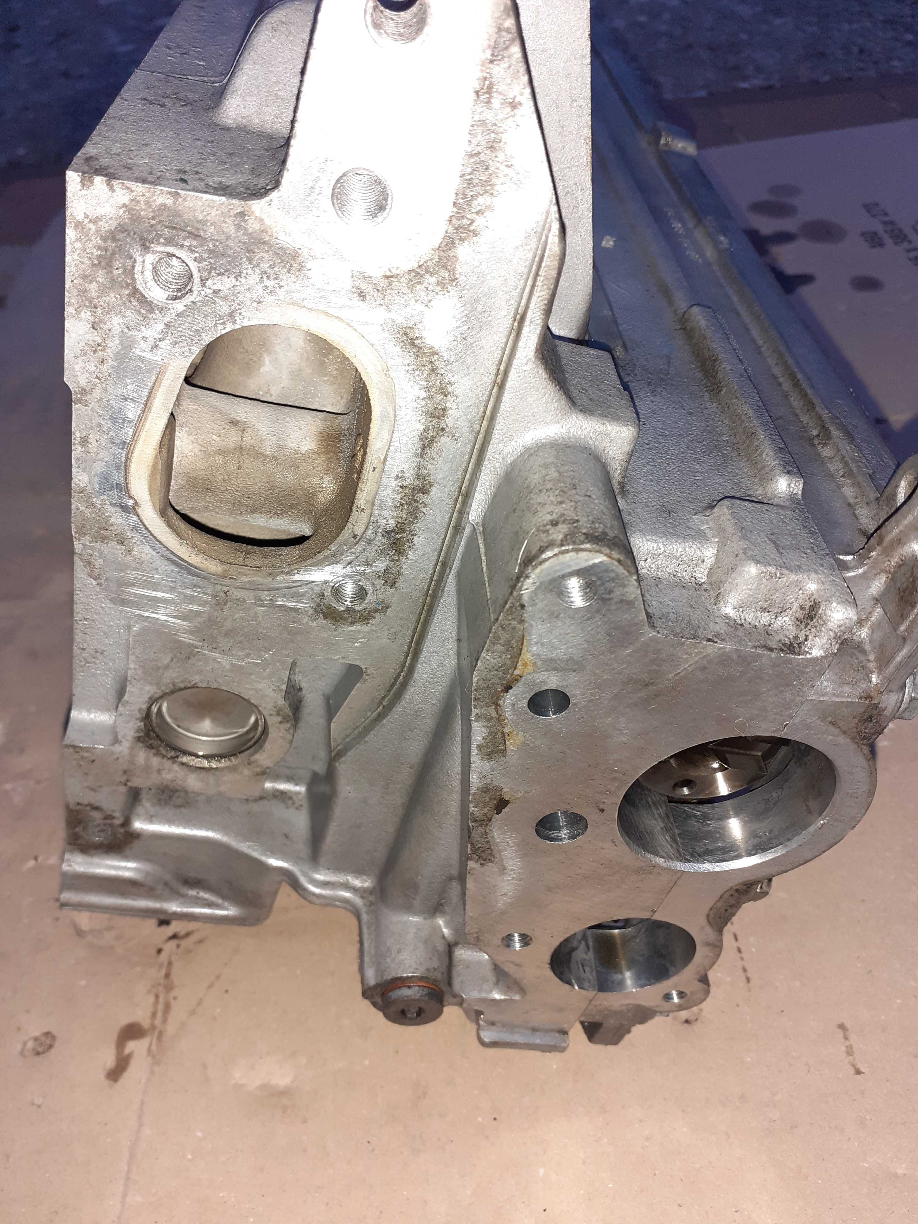 Głowica A4 A5 A6 Q5 TT Octavia Superb 2.0 TDI CR CAH CAG CGL CJC CME