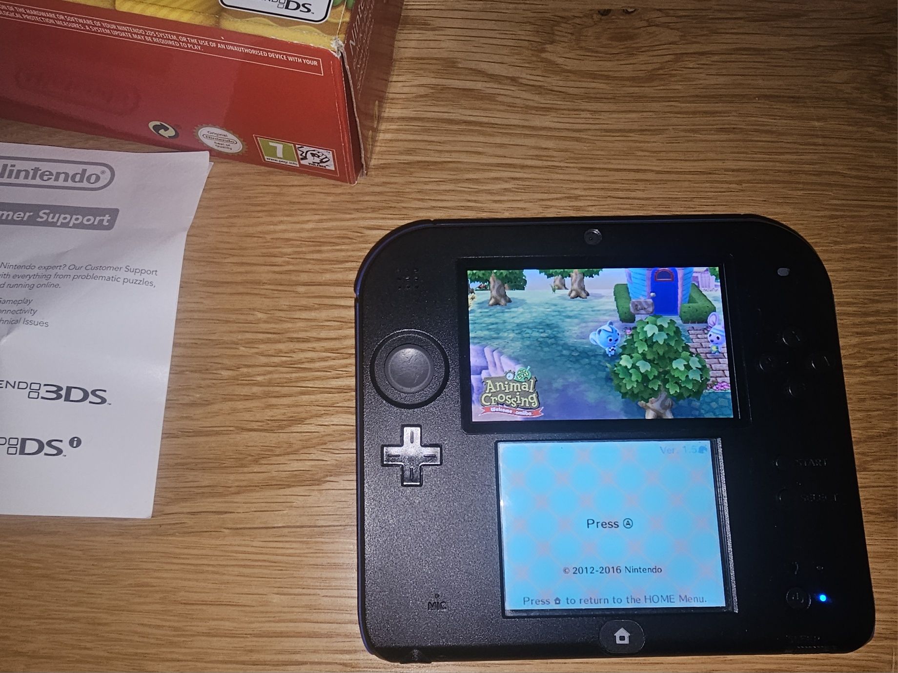 Nintendo 2ds + 7 gier