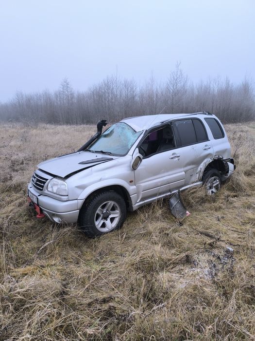 Suzuki Grand Vitara 2.0+LPG na części 2005r