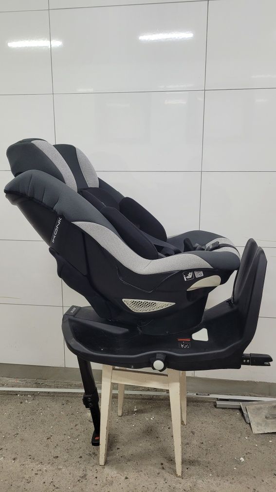 Fotelik samochodowy obrotowy Jane Ikonic isofix 0-18 kg