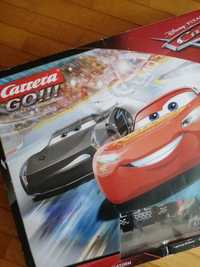 Pista Cars, Carrera Go, com o Faísca Maqueen do filme da pixar cars