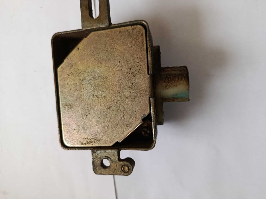 реле регулятор 201.3702