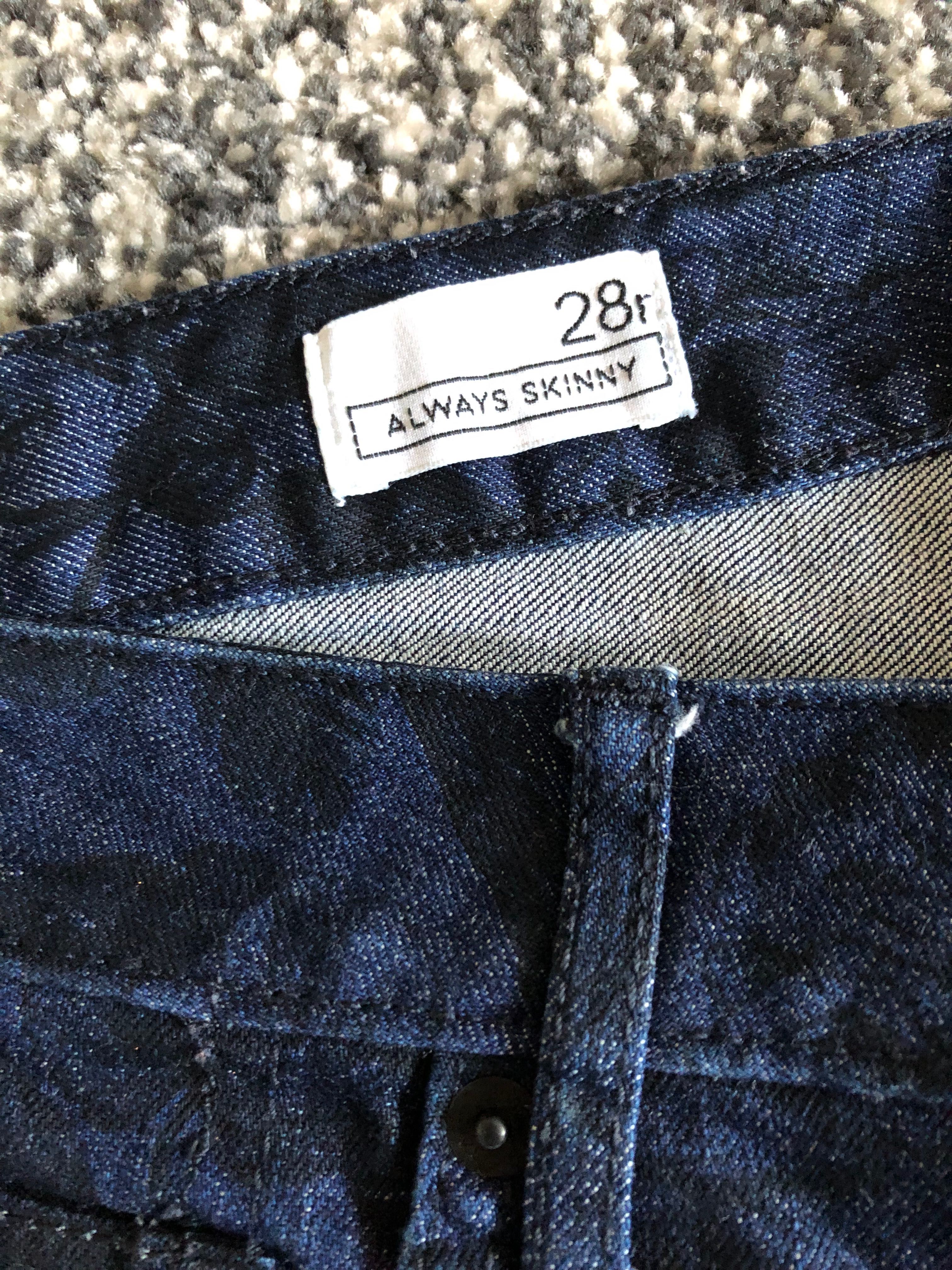 Spodnie jeans GAP w kwiaty