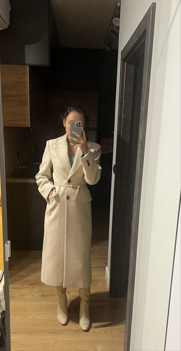 Пальто Mango беж