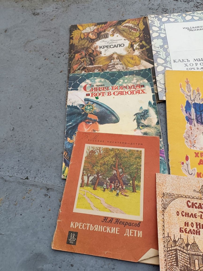 Дитячі книжки в наявності