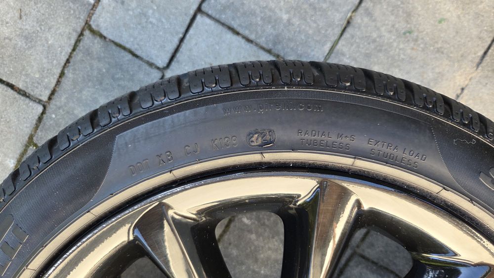 Kola BMW 17 cali z oponami zimowymi Pirelli.  Stan bdb!