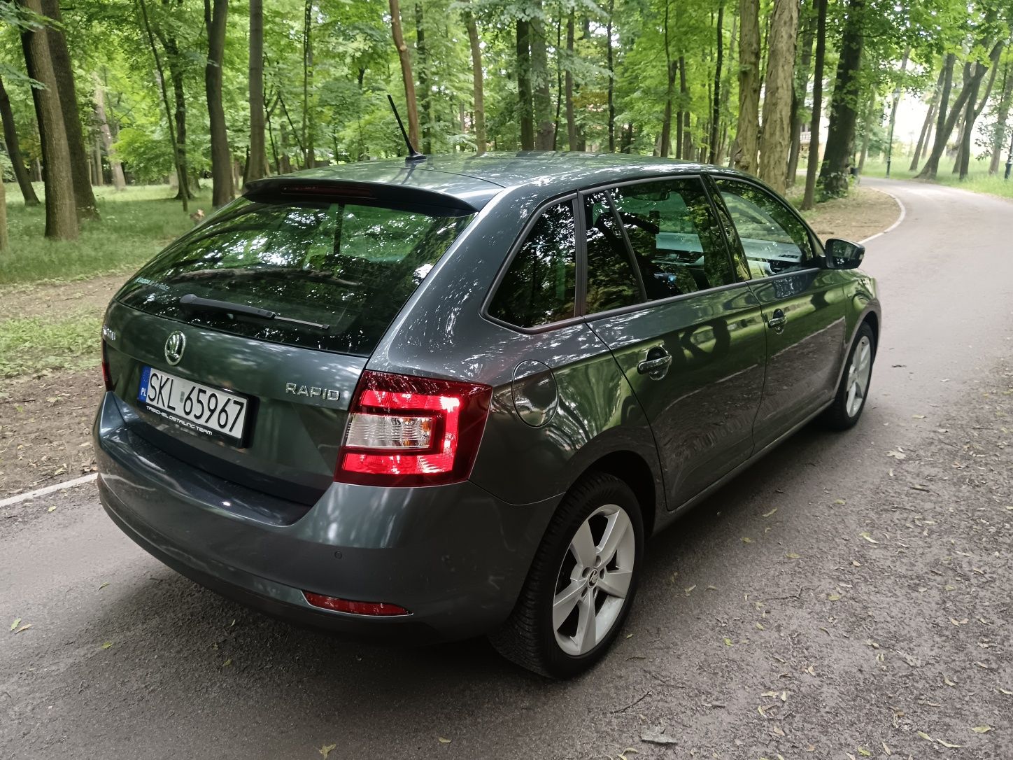 Skoda Rapid Clever dobre wyposażenie mały przebieg servisowana w ASO