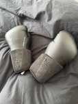 Luvas de boxe Desporto Usadas