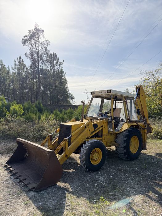 Retroescavadora JCB 3cx
