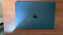 MacBook Air (M2, 2022 r.) 8GB RAM. Używany niecały miesiąc