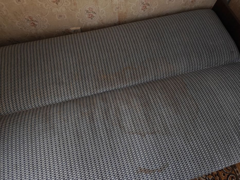 Oddam wersalkę. ZA DARMO.