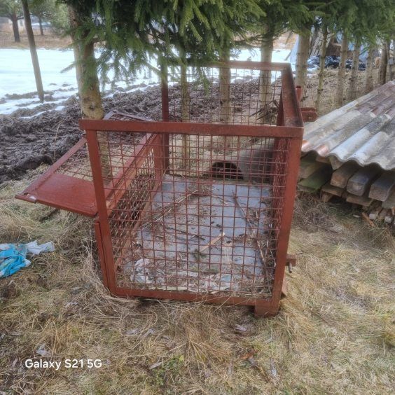 Kosz na pompę do ciągnika