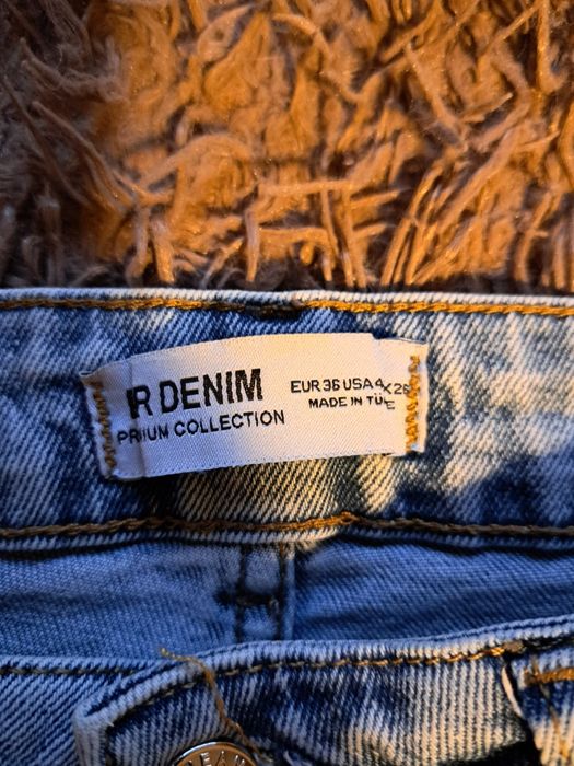 Джинси жіночі з розрізом по боках знизу