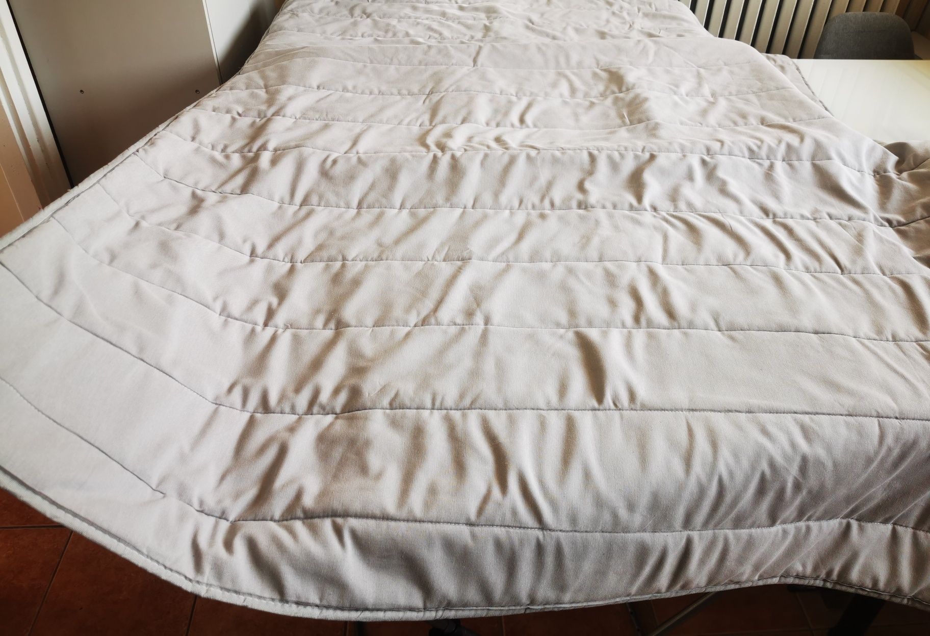 Narzuta szara pikowana Ikea, gruba dwustronna 160 x 200 cm